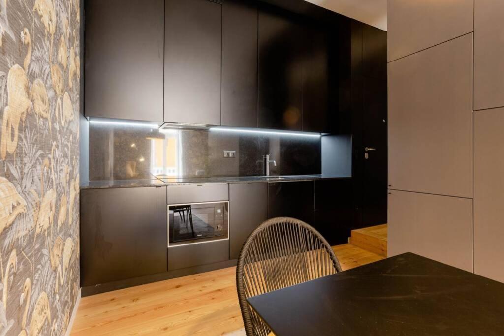 Boutique Rentals-Art & Charm II Apt W/ Terrace Porto Kültér fotó