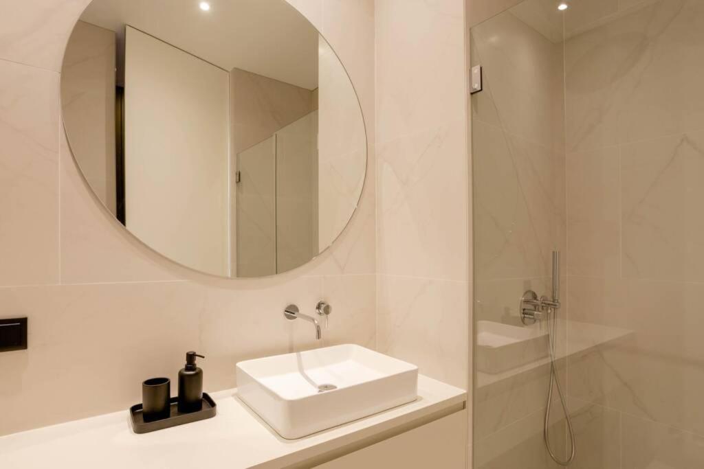 Boutique Rentals-Art & Charm II Apt W/ Terrace Porto Kültér fotó